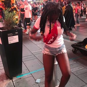 Meet your Posher, Tavia